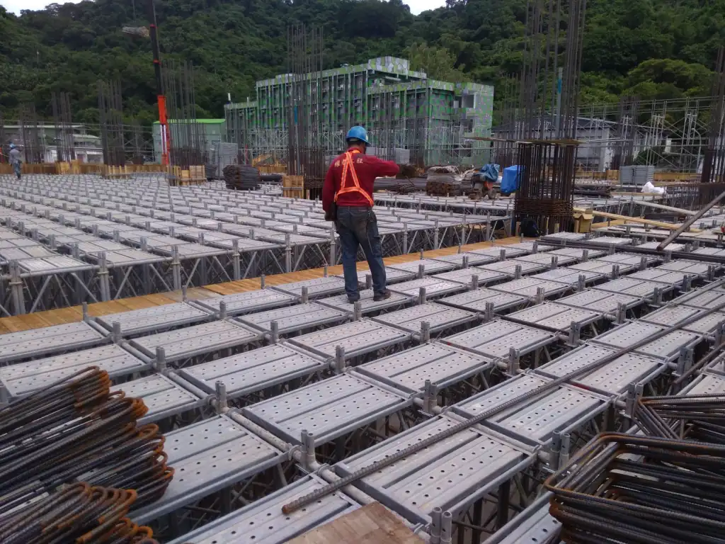 陕西龙朔通信技术有限公司光纤收发器与光模块在通信工程中的选型搭配正文配图 1